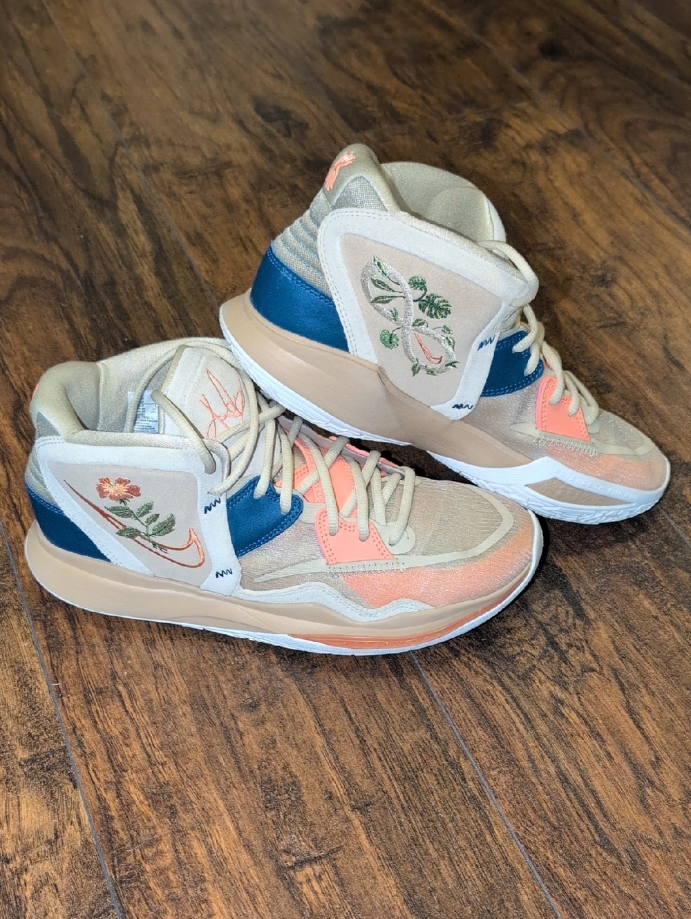 Nike Kyrie Infinity Floral Basketball Shoes Men's Size 10